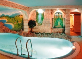 Basen Perła Karkonoszy Karpacz spa Basen Karpacz, Perły Karkonoszy SPA, centrum Karpacza, sauna, jacuzzi, kapsuła SPa, zabiegi, masaże Karpacz,