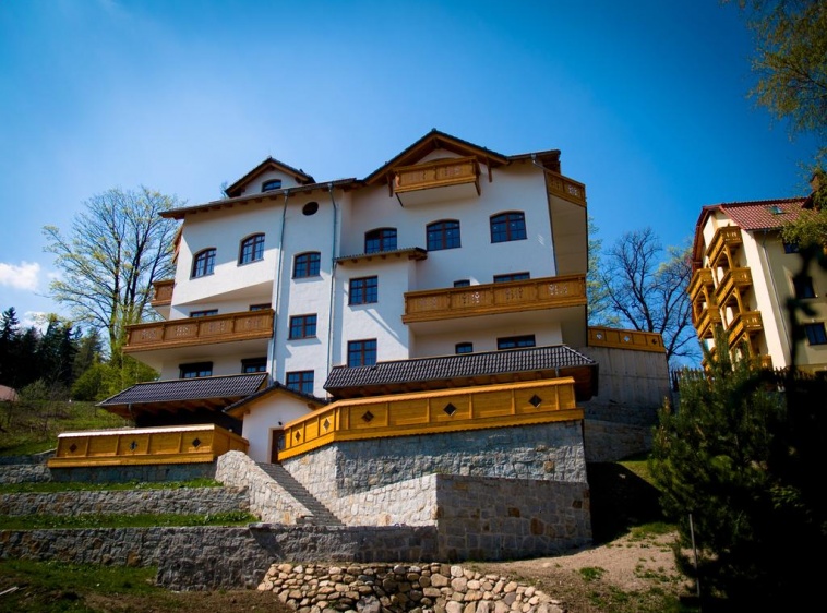 Apartamenty hoteLOVE na Skale 